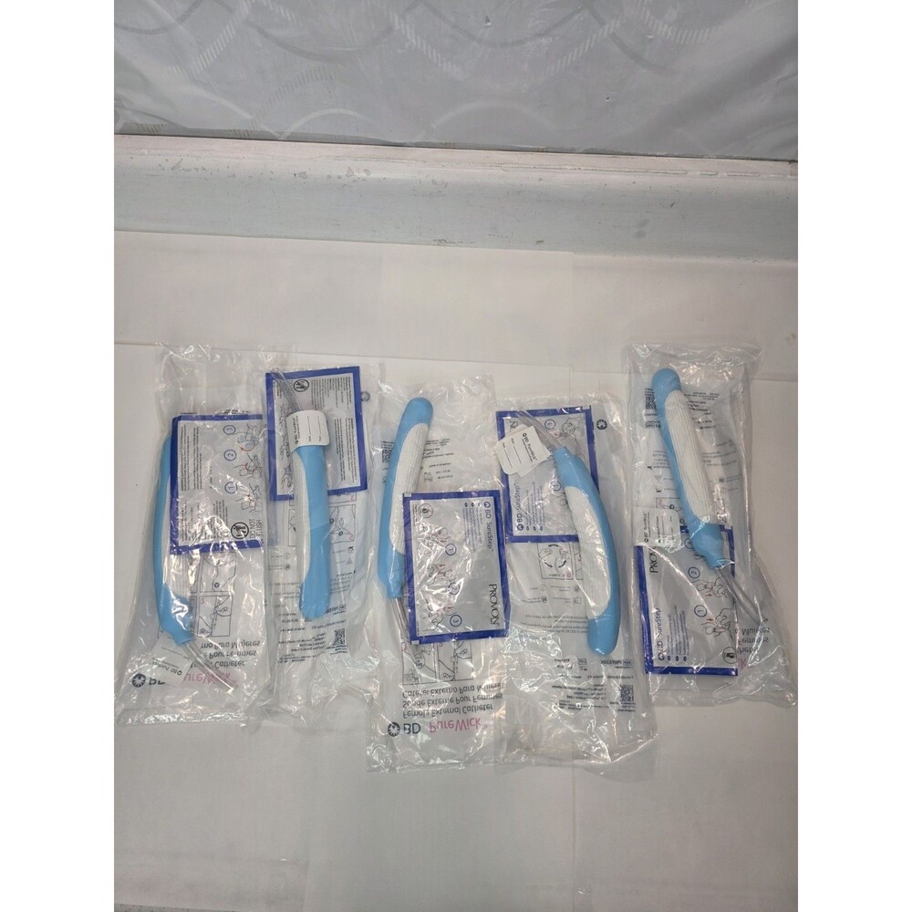(6) BD PureWick Female External Catheter Blue/White Disposable